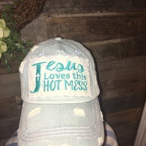 women’s “jesus loves this hot mess” hat🥰